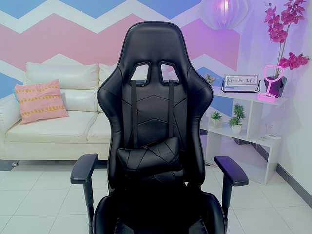 ZAHIRA-1's BongaCams show and profile