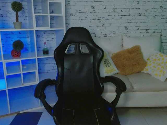 ZAHIRA-1's BongaCams show and profile