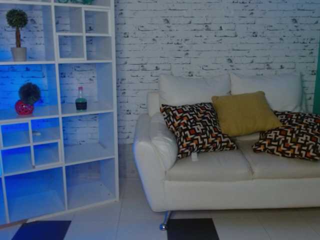 ZAHIRA-1's BongaCams show and profile