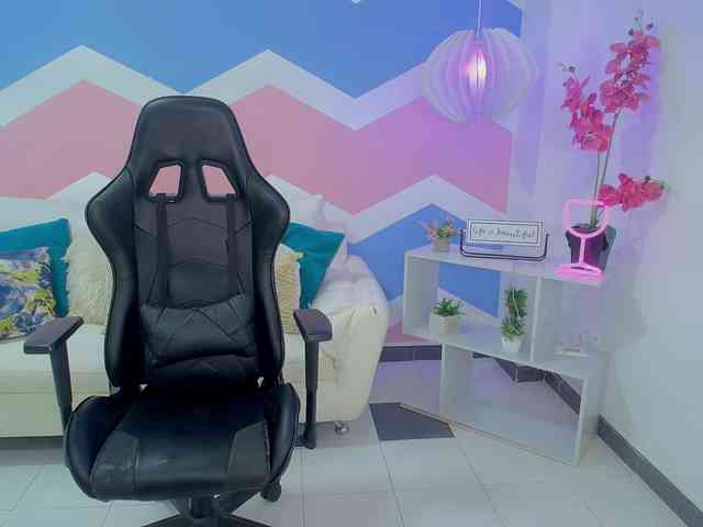 ZAHIRA-1 Live Webcam on BongaCams