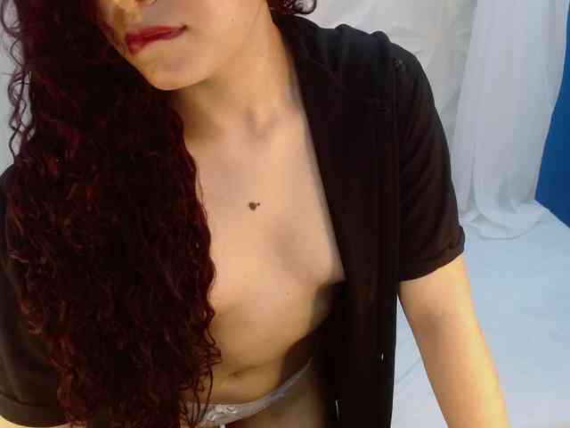 ZAHIRA-1 Live Webcam on BongaCams