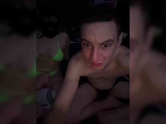 Kroshka280899 webcam