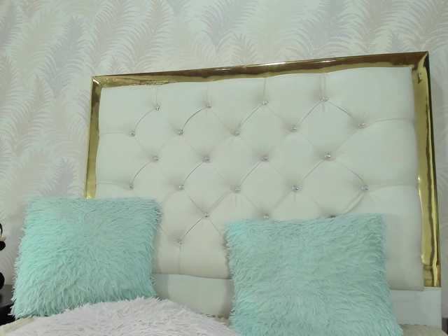 noa-camila webcam bongacams model stream image