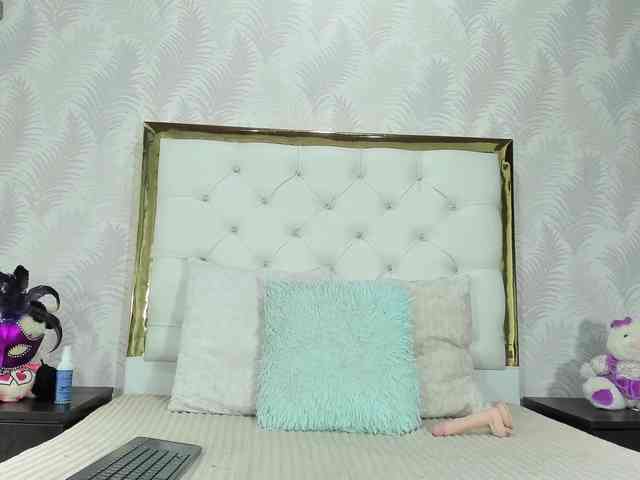 noa-camila noa-camila