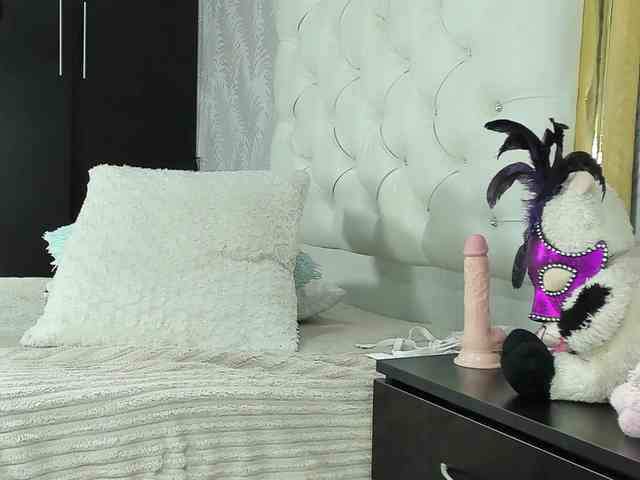 noa-camila noa-camila