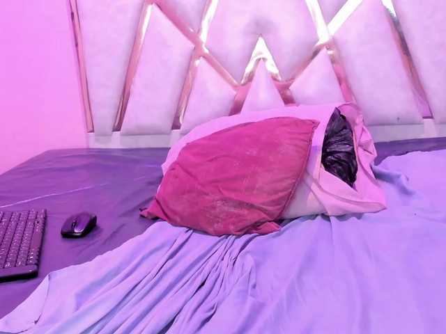  Rosalie-Norman chat room