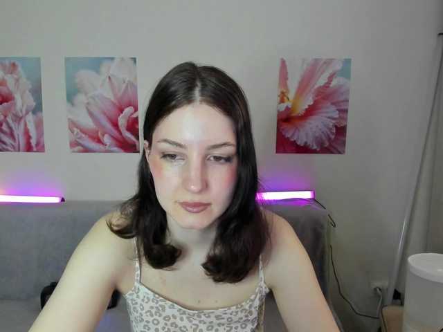 Victoria1's BongaCams show and profile