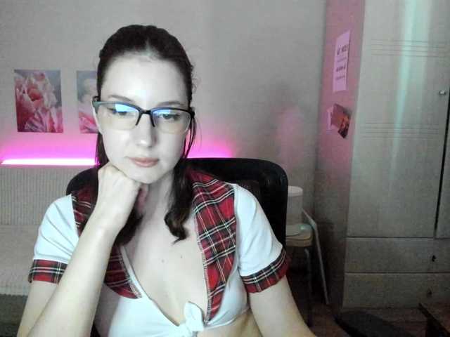 Victoria1's BongaCams show and profile