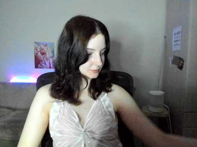 Victoria1's BongaCams show and profile
