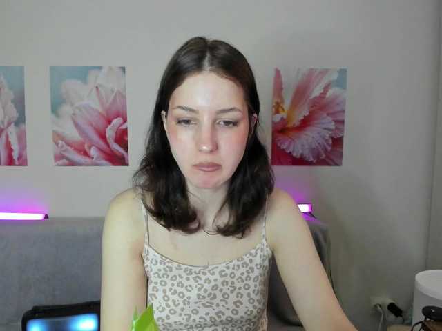 Victoria1's BongaCams show and profile