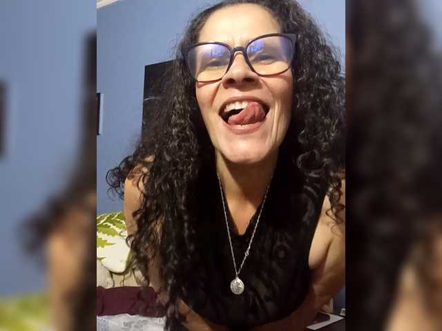 Taniamilf69's BongaCams show and profile