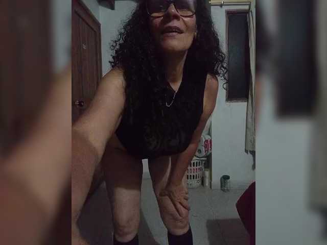 Taniamilf69's BongaCams show and profile