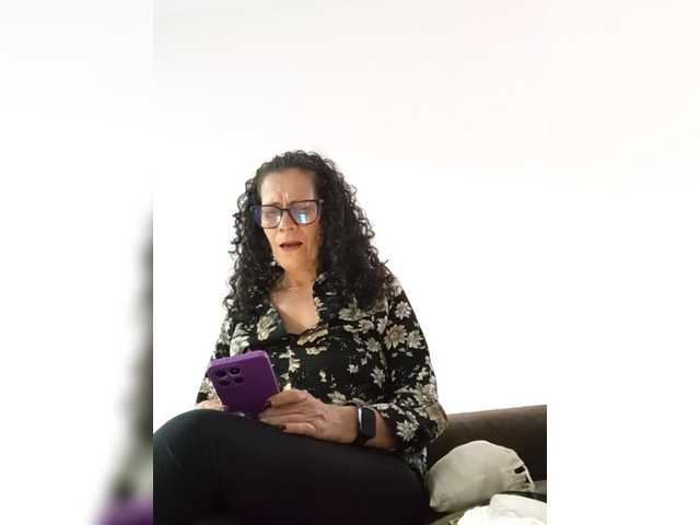 Taniamilf69's BongaCams show and profile