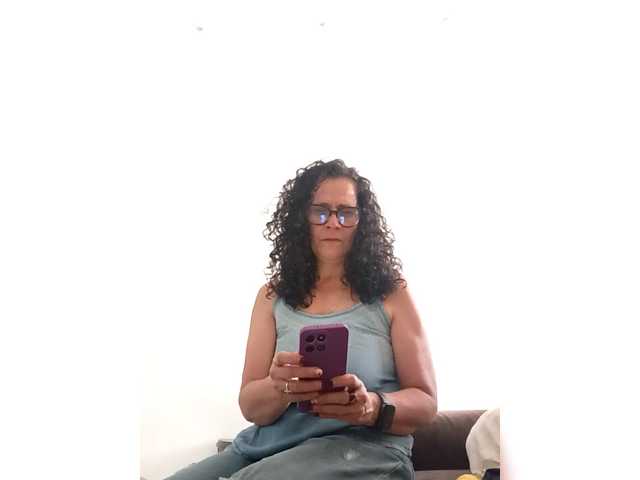 Taniamilf69's BongaCams show and profile