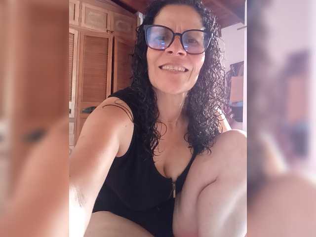 Taniamilf69's BongaCams show and profile