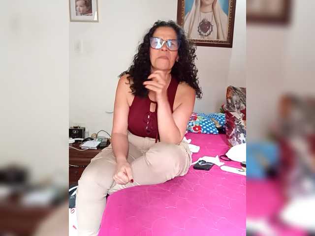 Taniamilf69's BongaCams show and profile