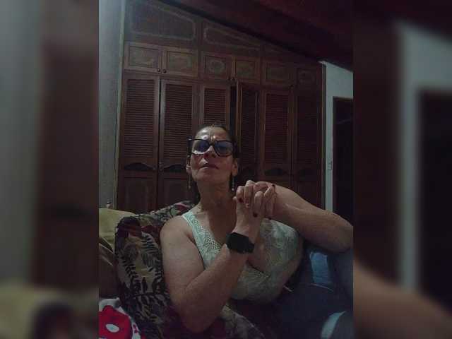 Taniamilf69's BongaCams show and profile