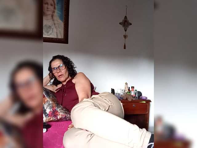 Taniamilf69's BongaCams show and profile