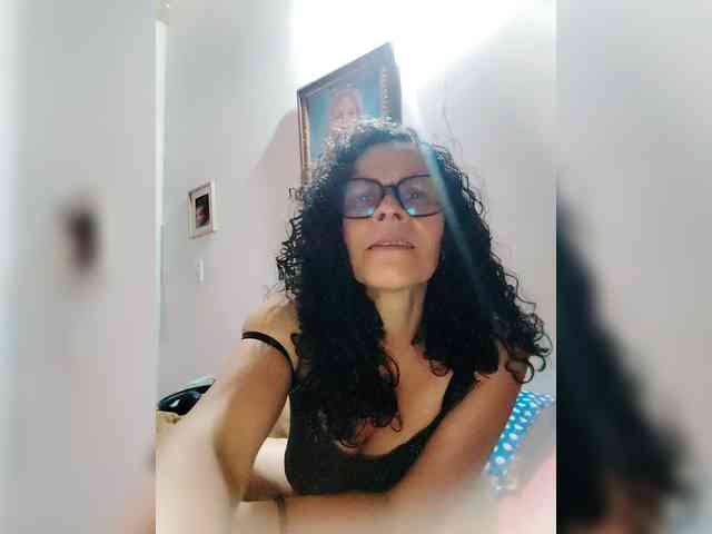 Taniamilf69 Live Webcam on BongaCams