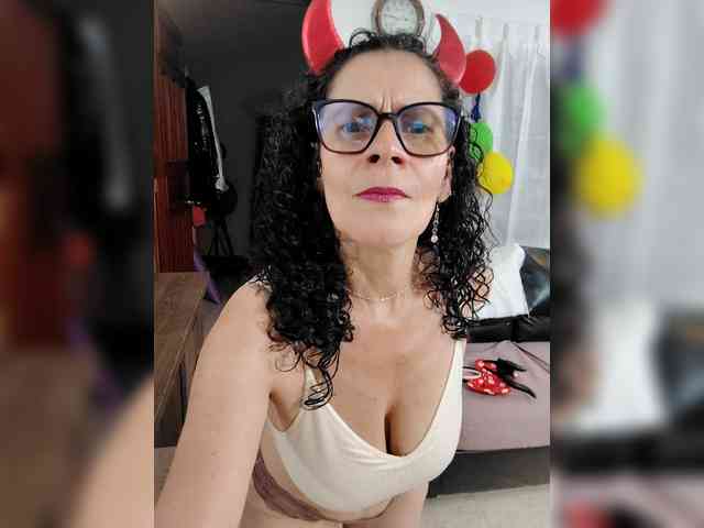 Taniamilf69 webcam
