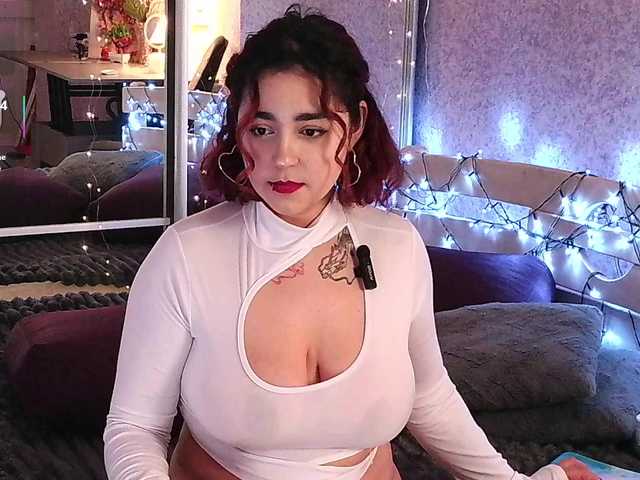 Mary-Mee's BongaCams show and profile