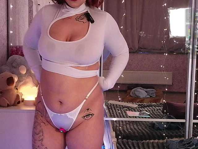 Mary-Mee's BongaCams show and profile