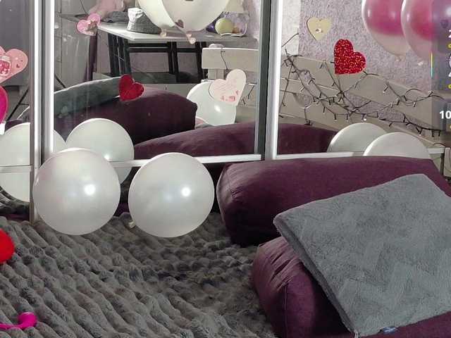 Mary-Mee's BongaCams show and profile