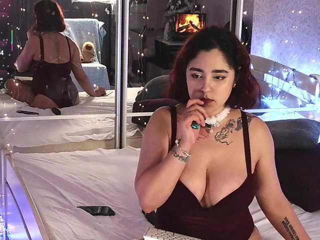 Mary-Mee's BongaCams show and profile