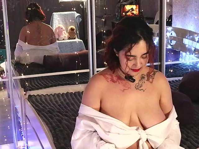 Mary-Mee's Thumb Image