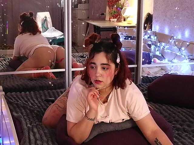 Mary-Mee's BongaCams show and profile