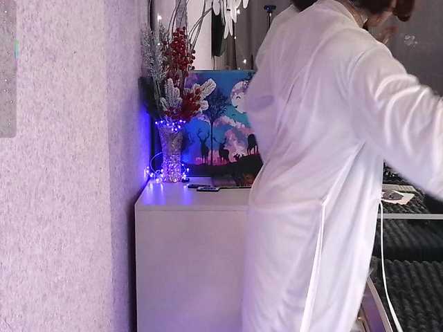 Mary-Mee's BongaCams show and profile