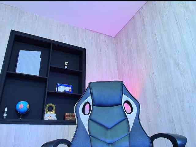 SkarlettAry SkarlettAry