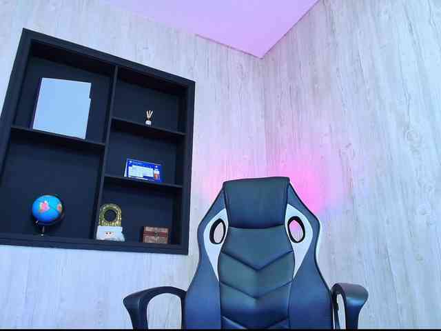 SkarlettAry SkarlettAry