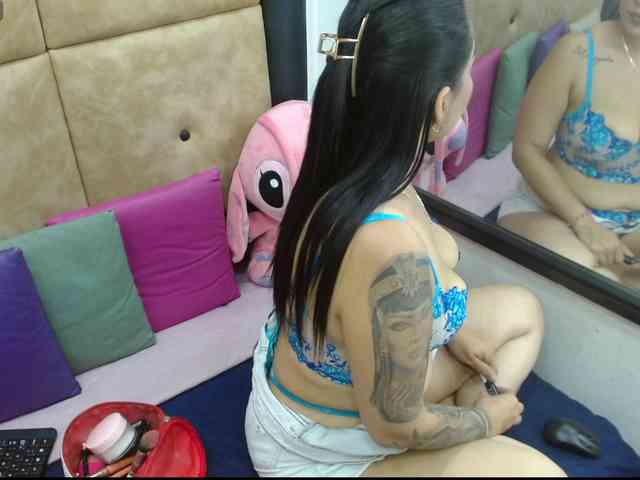 IamCarollVbna webcam