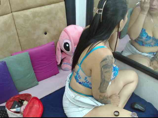 IamCarollVbna webcam