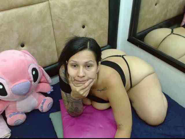 IamCarollVbna webcam