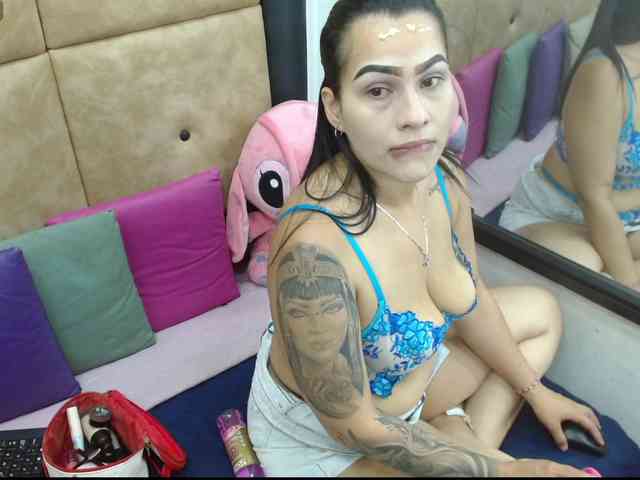 IamCarollVbna webcam