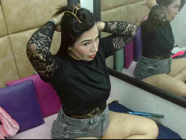 IamCarollVbna webcam