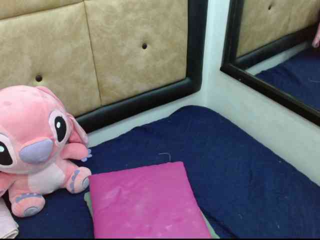 IamCarollVbna webcam