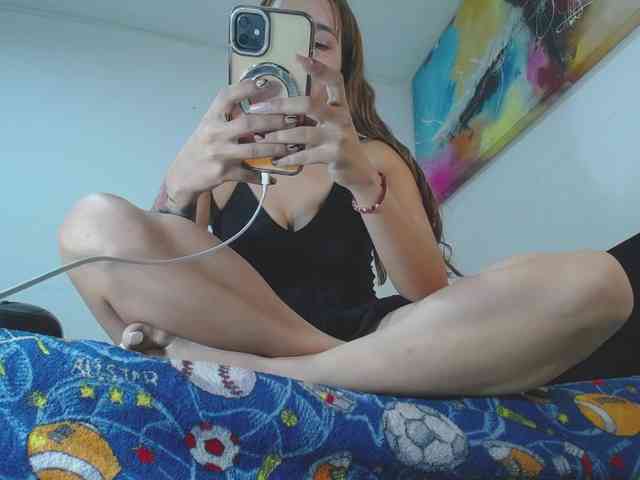 Goddes-paty Live Webcam on BongaCams