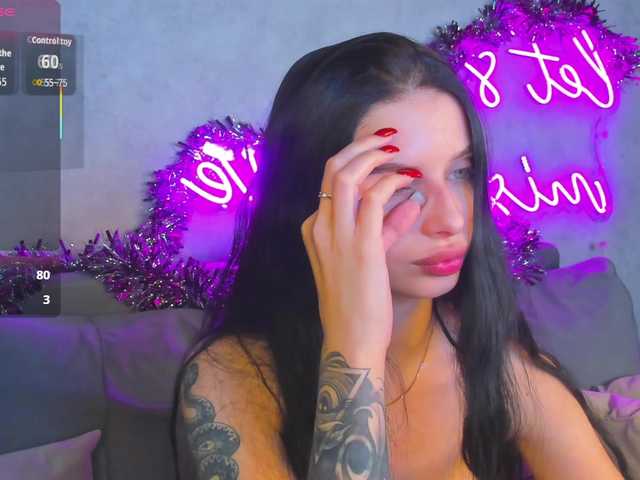 Eva-Mayers's BongaCams show and profile