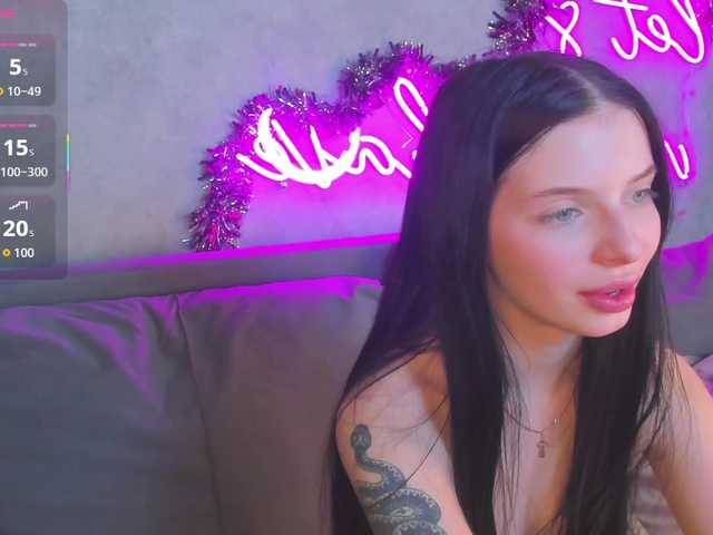 Eva-Mayers's BongaCams show and profile