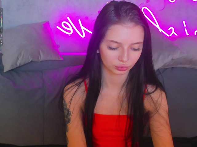  Eva-Mayers chat room