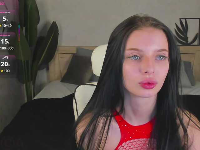  Eva-Mayers chat room