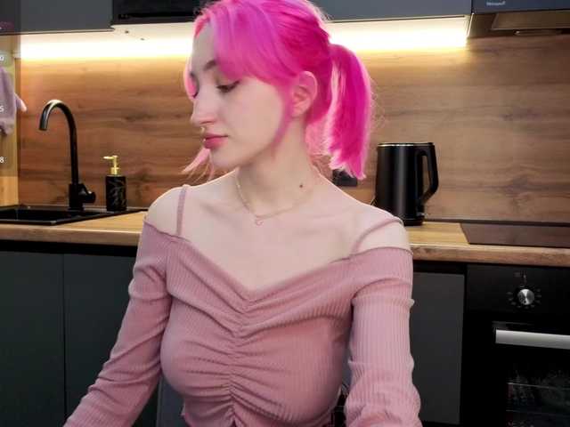 Alice-World8's BongaCams show and profile