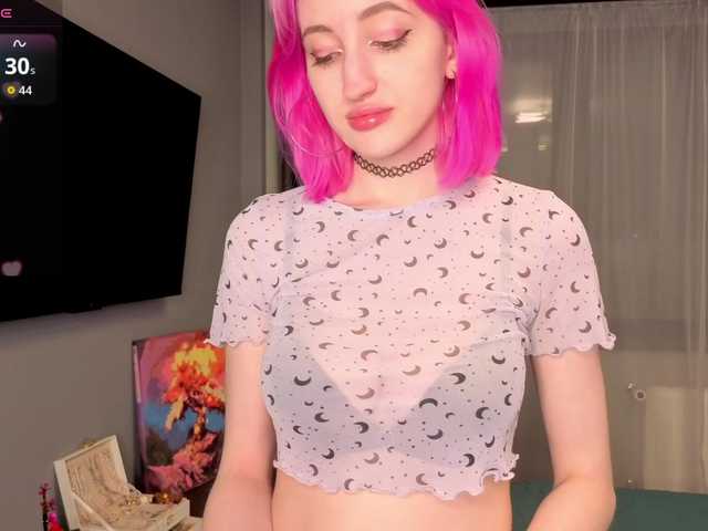 Alice-World8's BongaCams show and profile