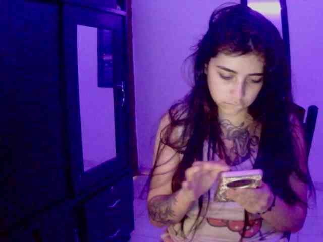 adri-gomez1 webcam