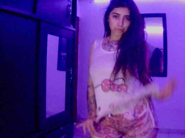 adri-gomez1 webcam