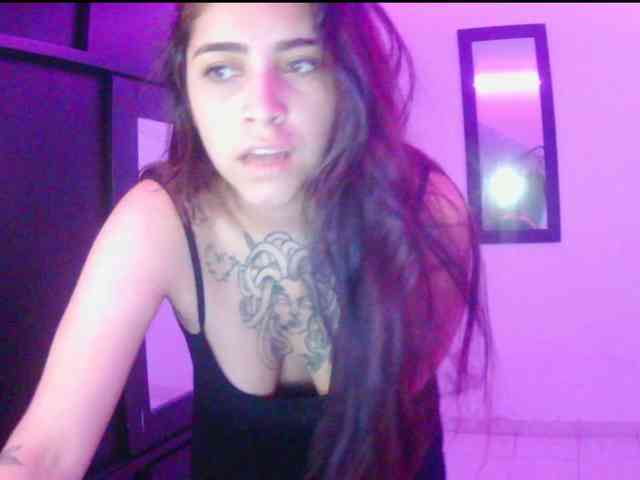 adri-gomez1 webcam