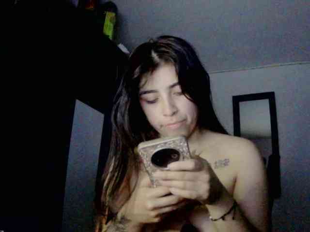 adri-gomez1 webcam